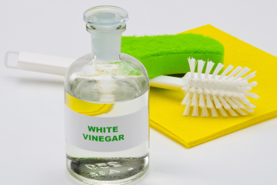 5 Things You Didn't Know You Could Do With Vinegar